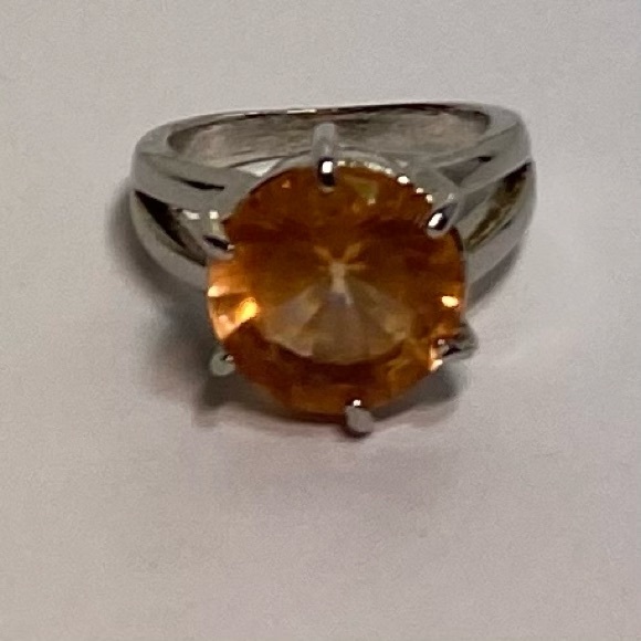 Silver tone women amber rhinestone statement ring. Size 7.5. Used. - Picture 2 of 7